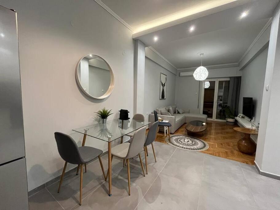 Acropolis Casa 2Bdr/2Bthr W/Hot Tub-3Mins To Plaka Apartment Athens Exterior photo